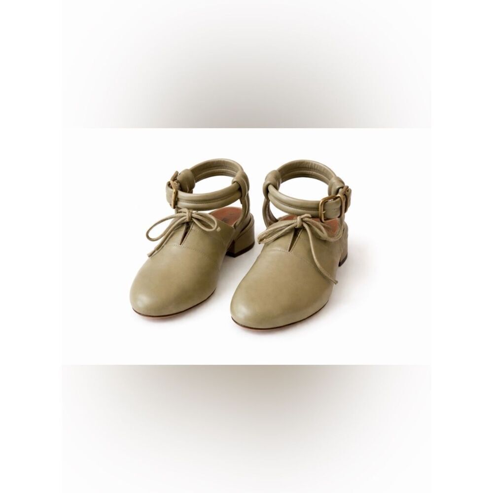 Maison Kitsune Paris Michel Vivian Khaki  Sandals